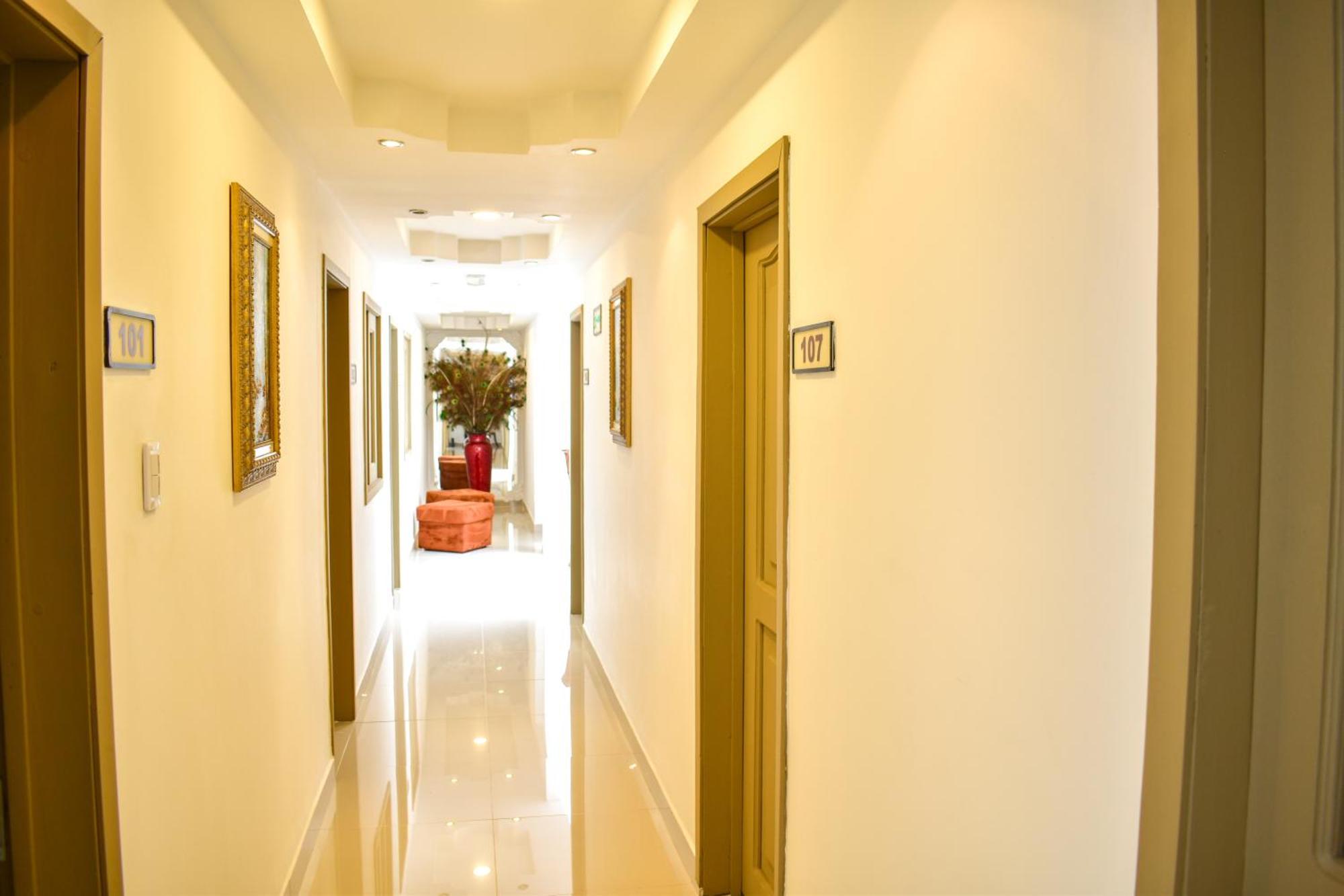 Hotel Cafe Cafe Avenida أرمينيا المظهر الخارجي الصورة