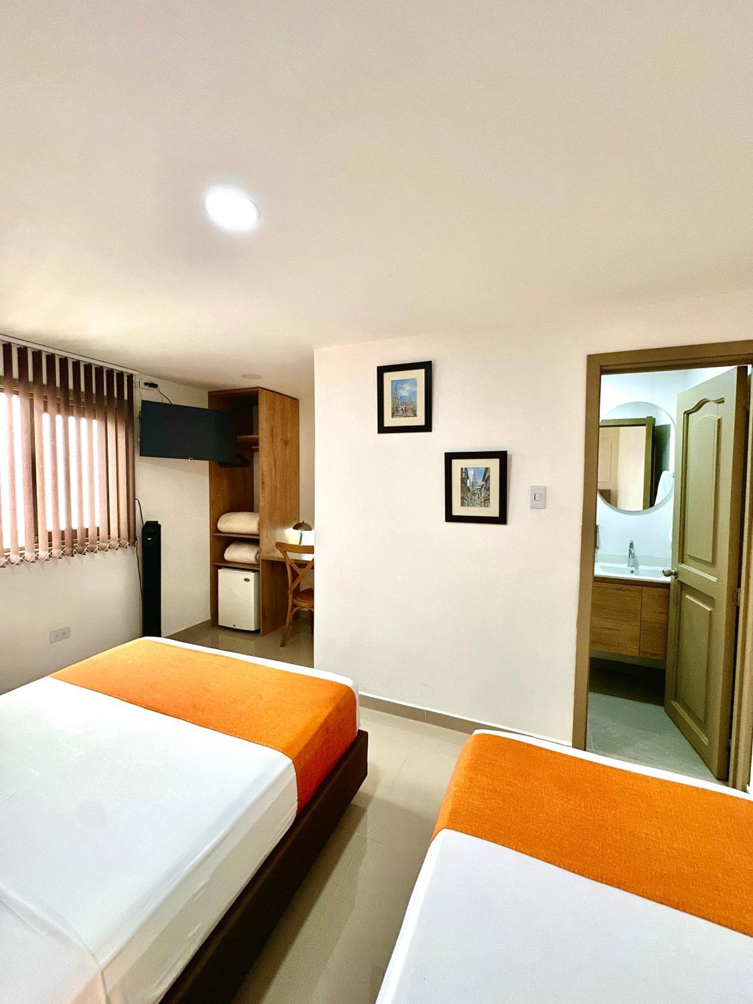 Hotel Cafe Cafe Avenida أرمينيا المظهر الخارجي الصورة